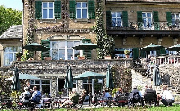 Schlosshotel Lerbach Terasse und Garten