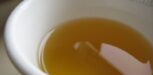 Grüner Tee in der Schale