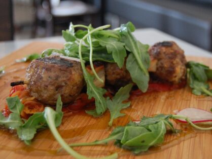 Gefüllte Frikadellchen mit Gemüse