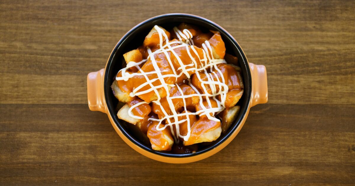 Patatas Bravas Enchipotladas